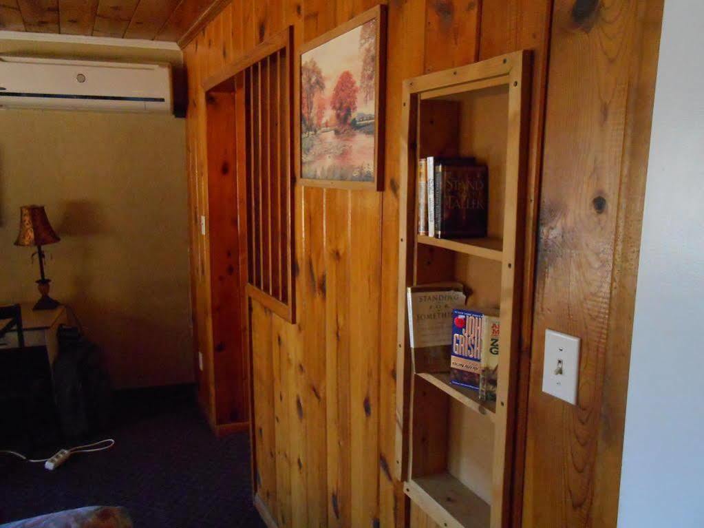 Redrock Country Inn Кейнаб Екстериор снимка